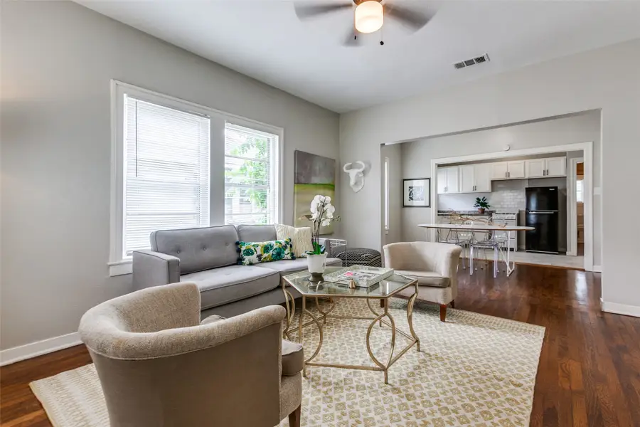 735 W Page Avenue, Dallas, TX 75208 - #3