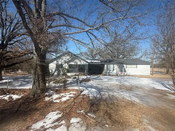 2464 County Road 14760, Paris, TX 75462