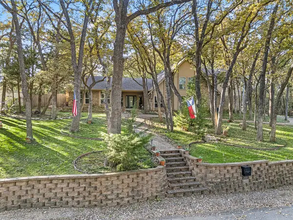 2800 Idlecreek Drive, Dalworthington Gardens, TX 76016