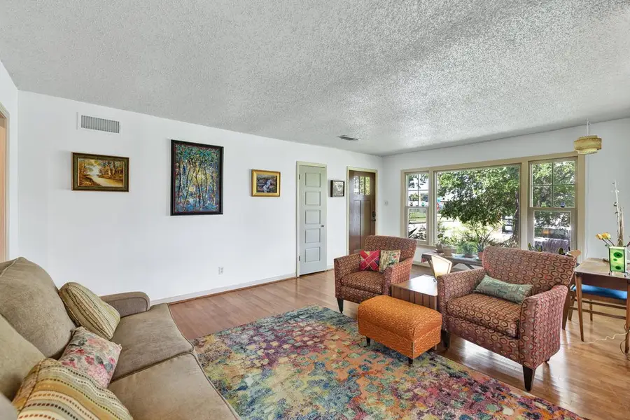 2837 Townsend Drive, Fort Worth, TX 76110 - Image #3