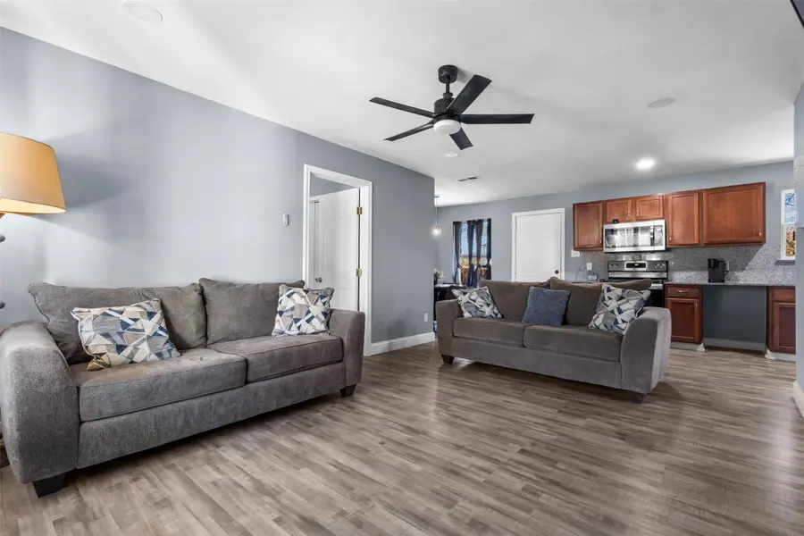 1515 Buena Vista Street, Mesquite, TX 75149 - #3