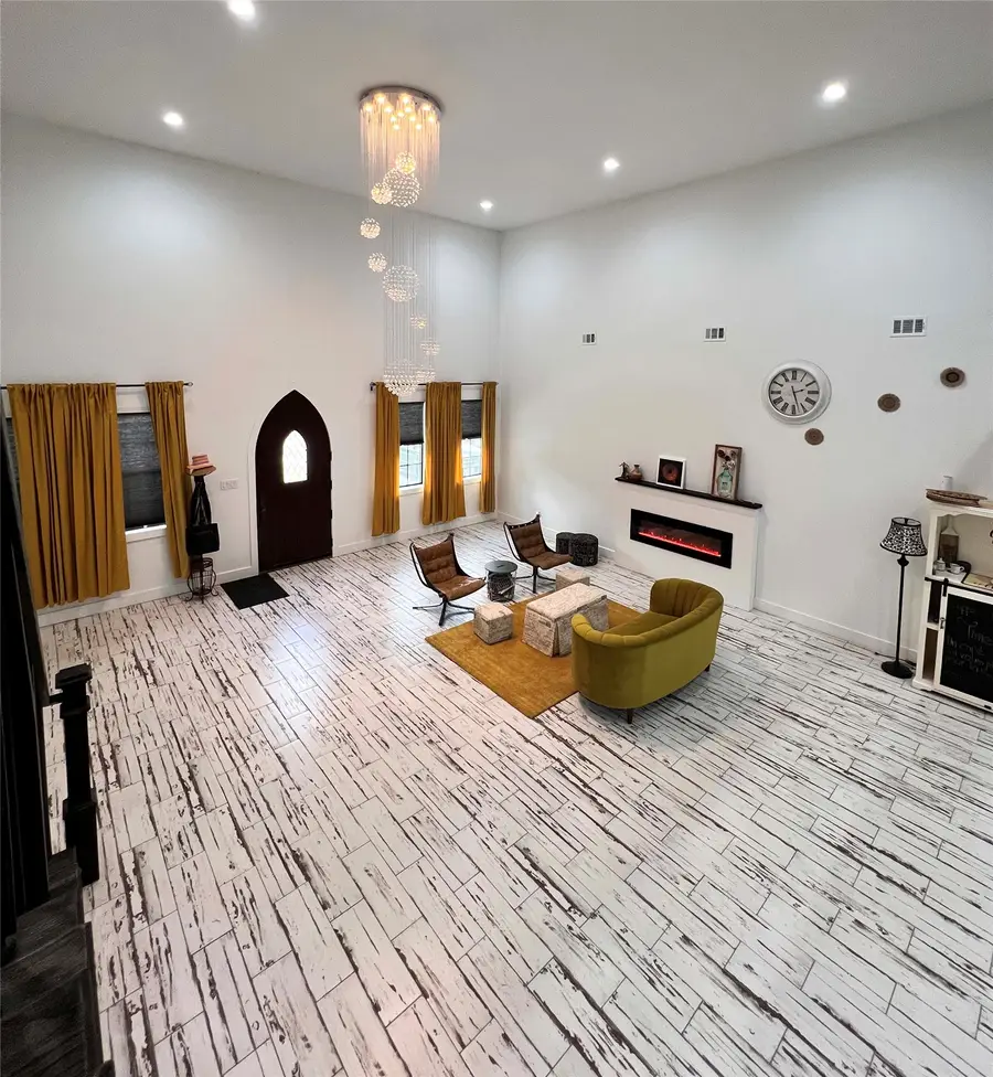 403 N Nash Street, Kaufman, TX 75142 - #2