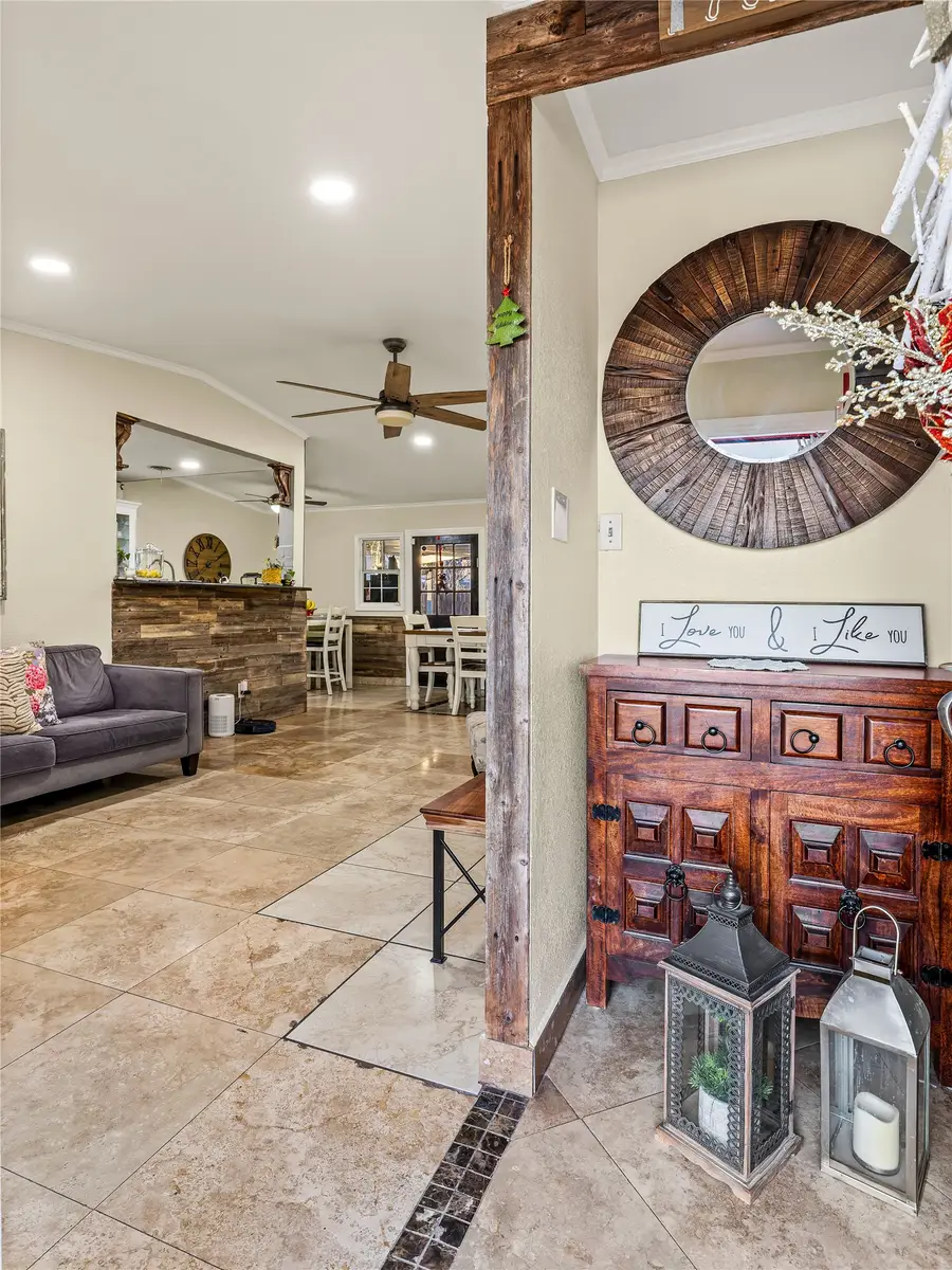 8616 Flicker Lane, Dallas, TX 75238 - Image #2