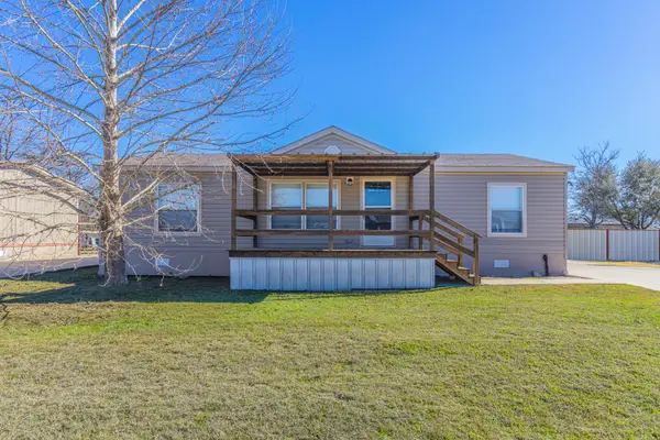 4517 Rocking K Drive, Bellmead, TX 76705