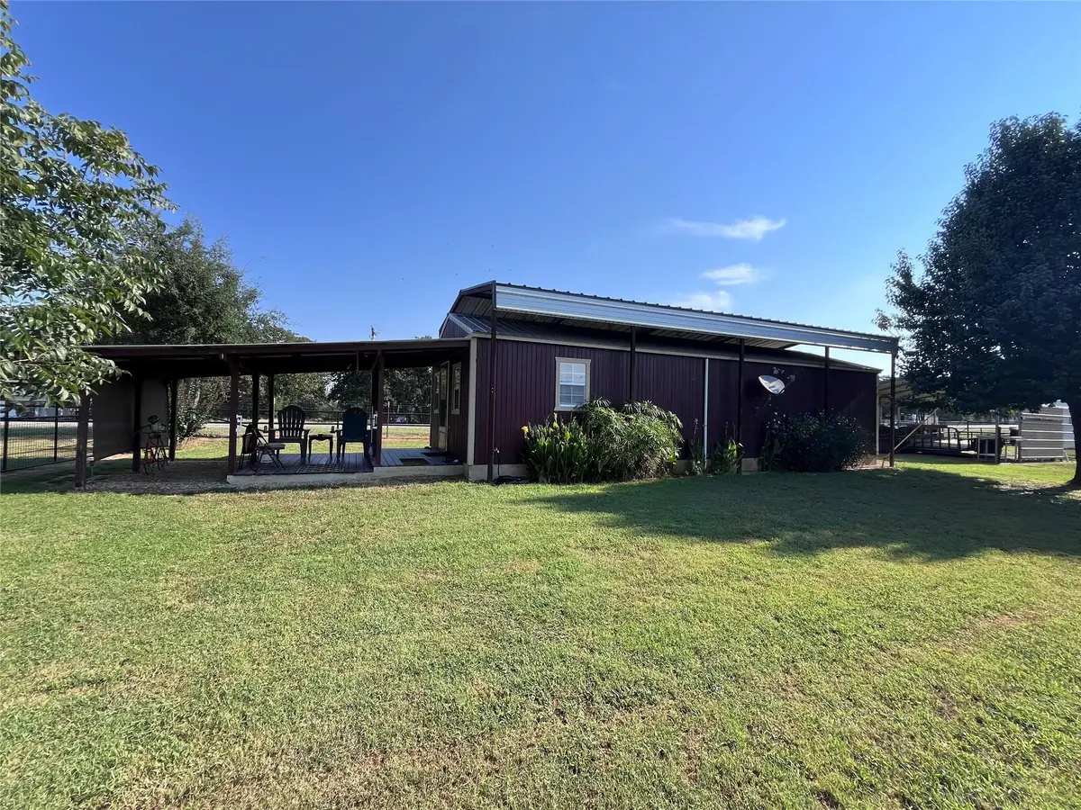 368 Treasure Beach, Comanche, TX 76442 - #1