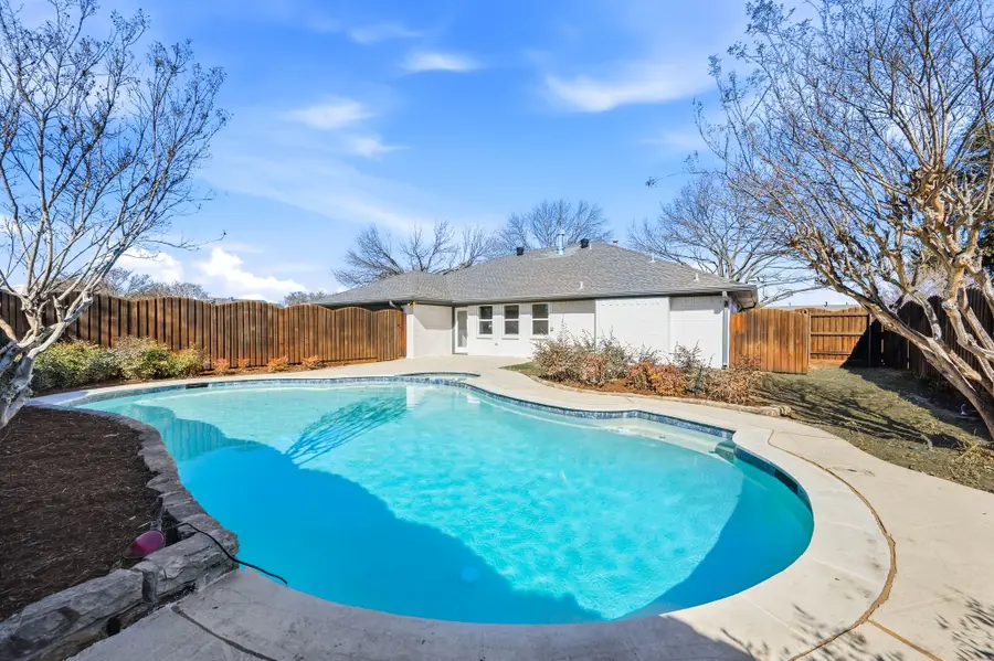 3008 Dibrell Drive, Plano, TX 75023 - Image #2