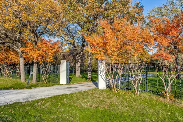 1100 Simmons Road, Flower Mound, TX 75022