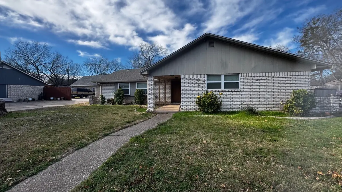 229 Crockett Lane, Hewitt, TX 76643 - #1