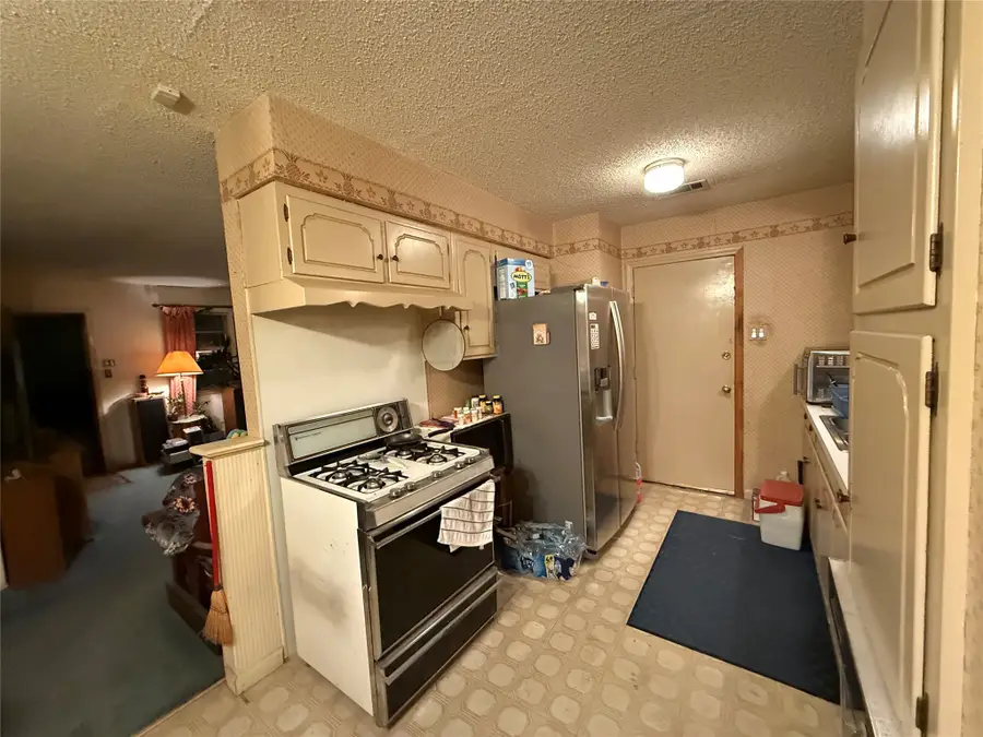 1805 Dunning Street, Irving, TX 75061 - Image #2