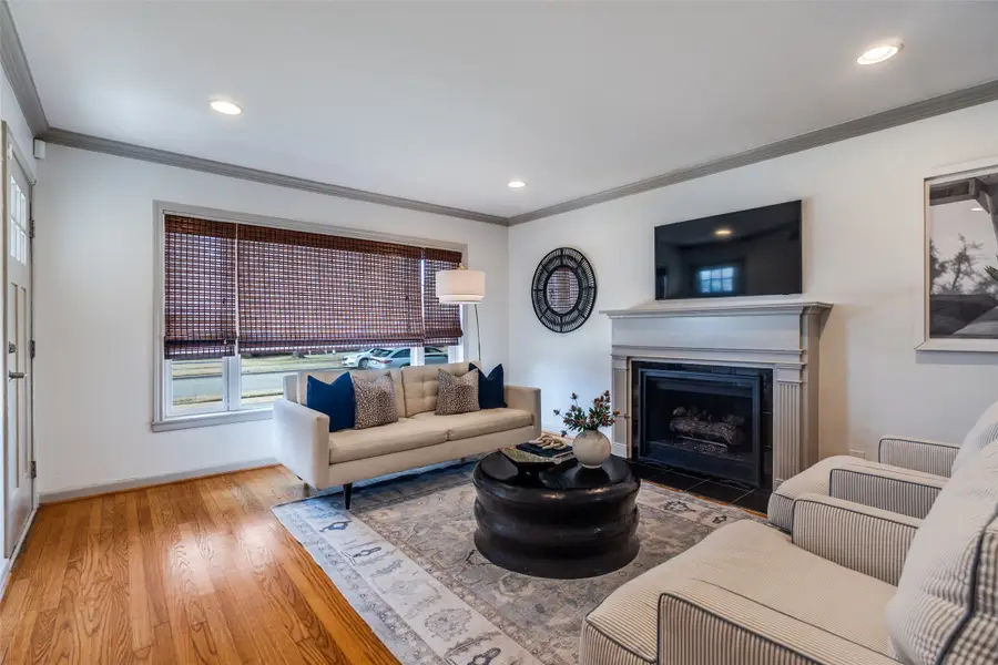 9702 Lakemont Drive, Dallas, TX 75220 - #3