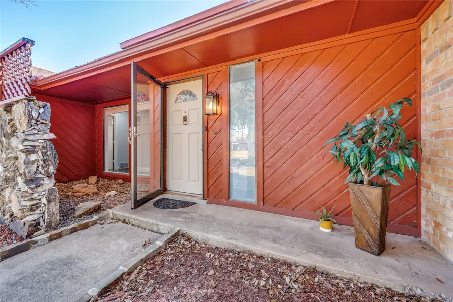 3808 E Runge Court E, Irving, TX 75038 - Image #3