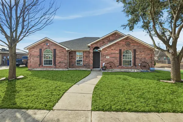 910 Grouse Road, Glenn Heights, TX 75154