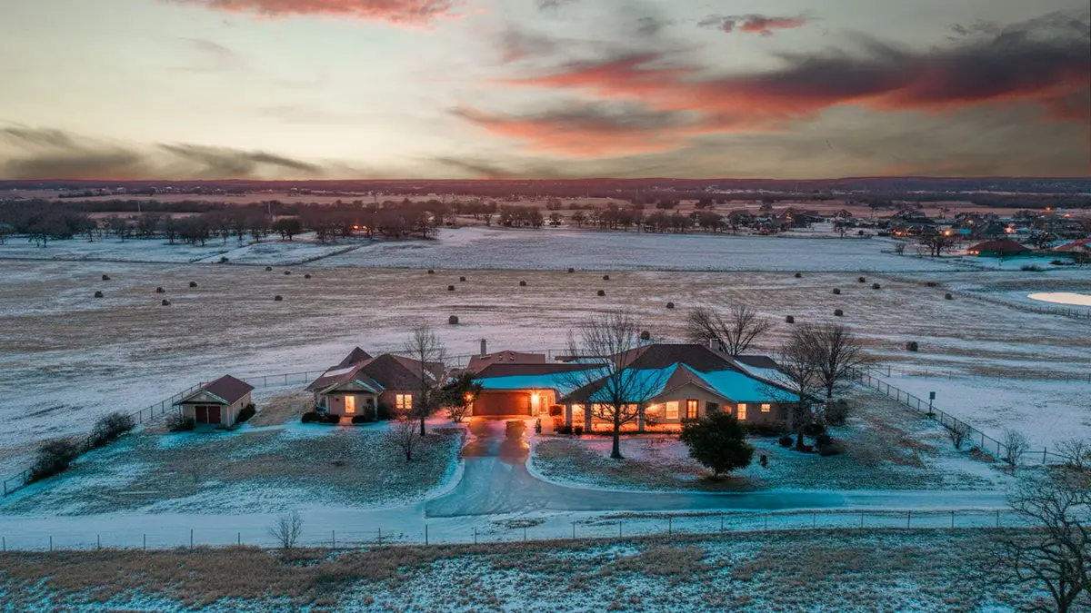 3601 Springfield Road, Springtown, TX 76082 - Image #1