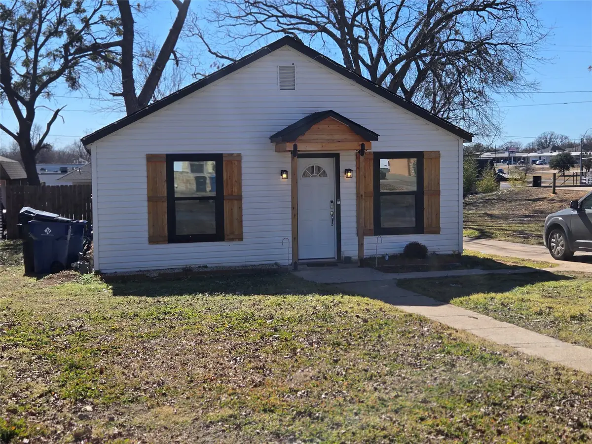 108 W Acheson Street, Denison, TX 75021 - #1