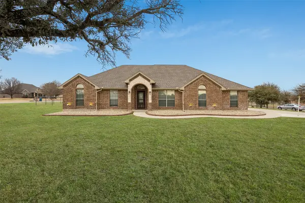 118 Deertail Drive, Azle, TX 76020