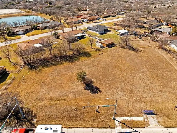 5291 Boat Club Road, Fort Worth, TX 76135