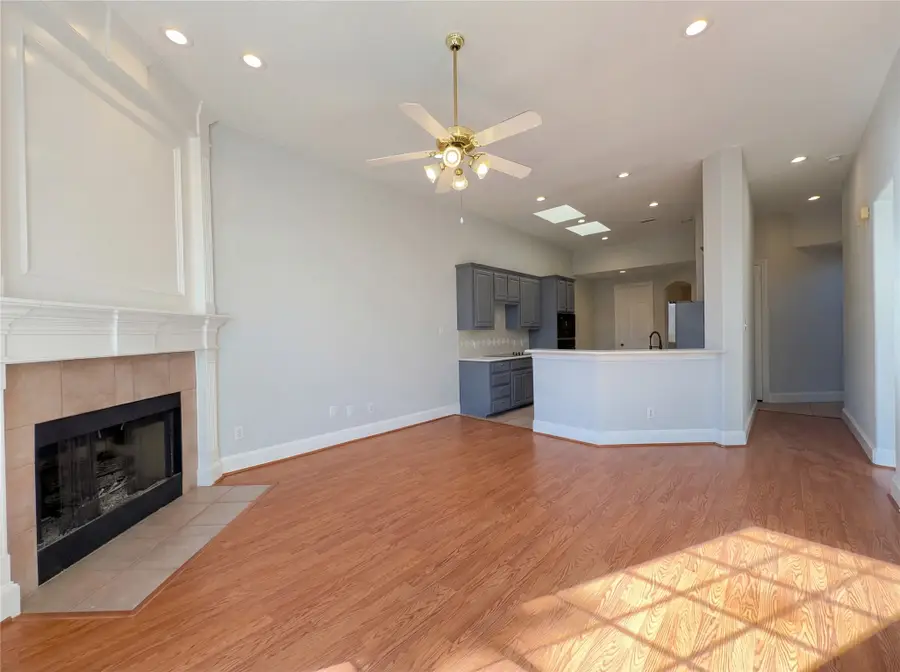 8112 Sycamore Drive, Irving, TX 75063 - Image #3