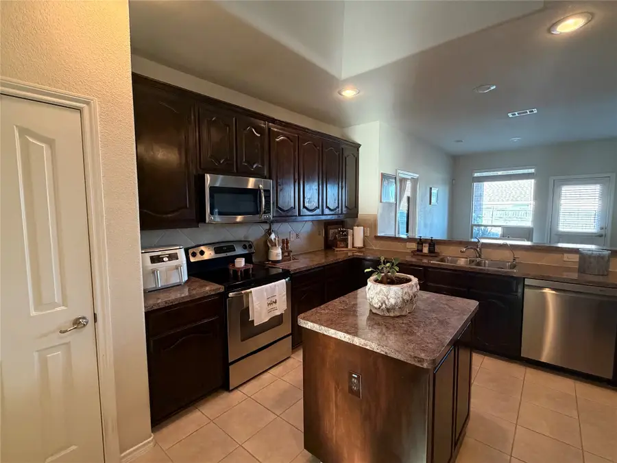 7823 Black Willow Lane, Arlington, TX 76002 - Image #3