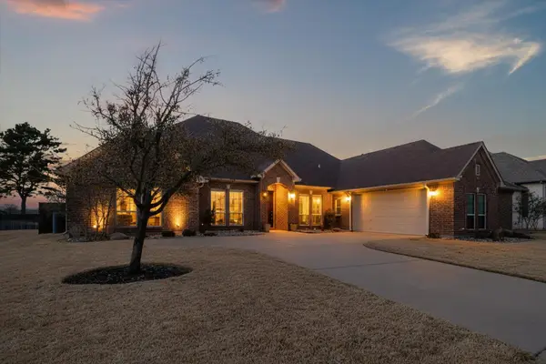 1902 Melbourne Drive, Pantego, TX 76013