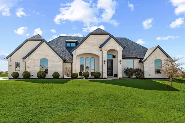 219 Columbia Court, Springtown, TX 76082