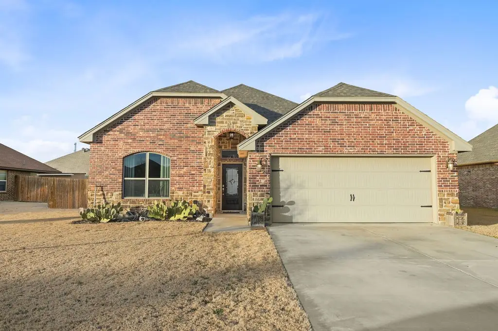 212 Mckittrick Lane, Godley, TX 76044 - #1