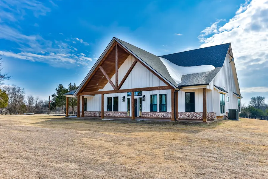 1205 Northshore Lane, Valley View, TX 76272 - #3