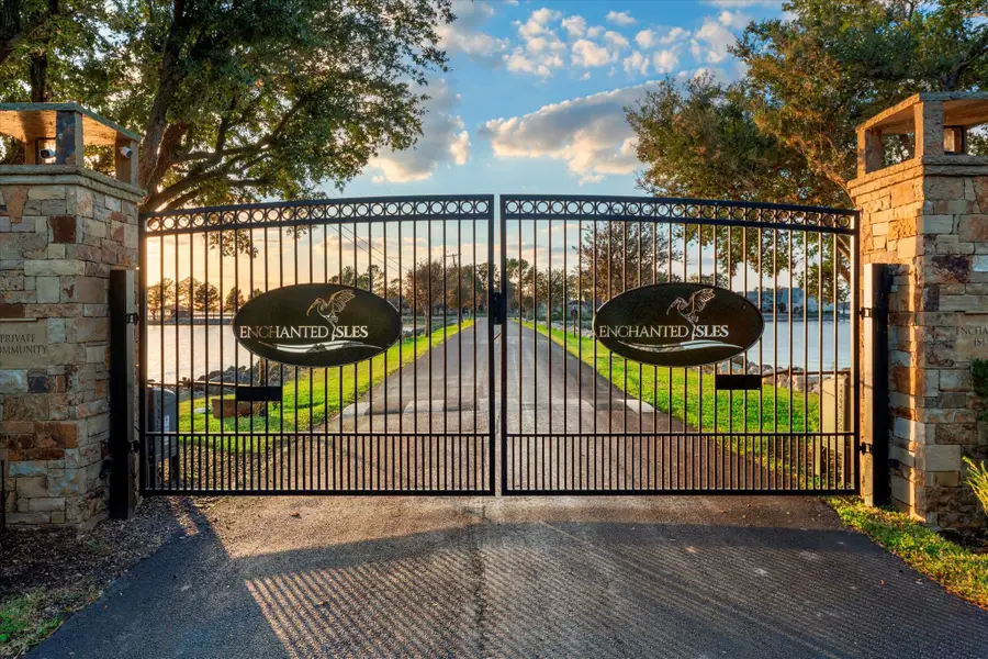 656 Enchanted Isles Drive, Mabank, TX 75156 - #2