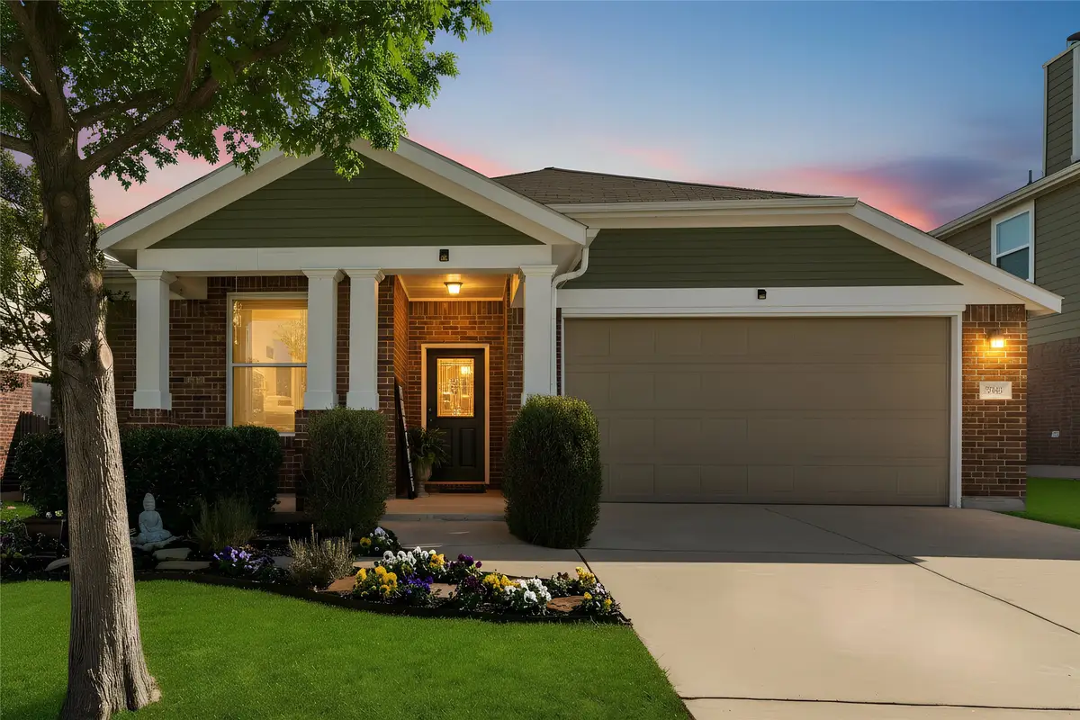 7902 Red Moon Trail, Fort Worth, TX 76131 - #1