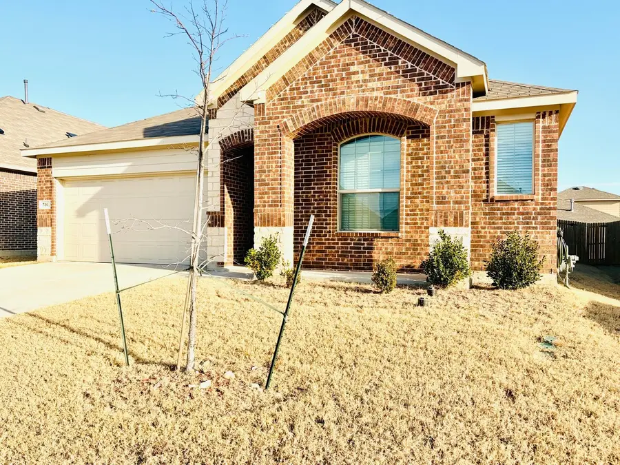 736 Pollyann Trail, Fort Worth, TX 76052 - Image #2