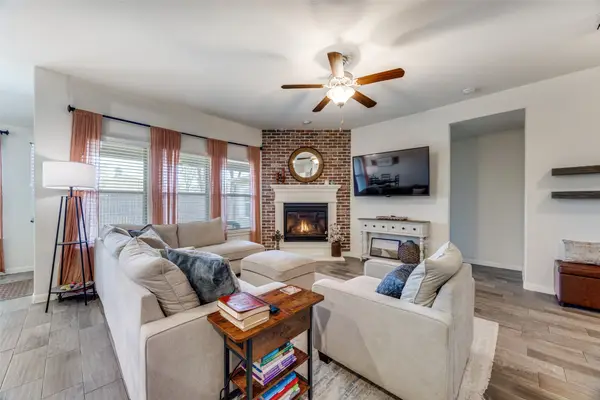 417 Waterton Drive, Anna, TX 75409