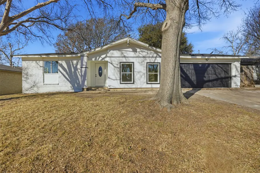 5916 Randell Avenue, Edgecliff Village, TX 76134 - #2