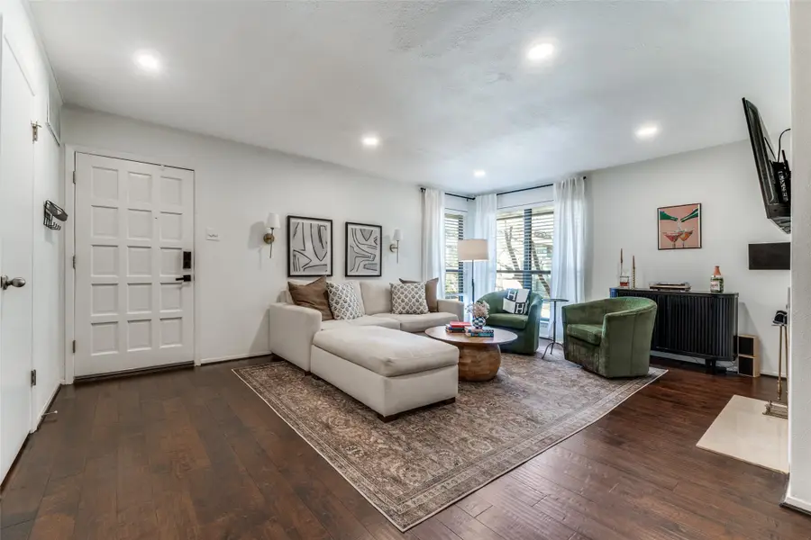 6020 Birchbrook Drive #210, Dallas, TX 75206 - Image #2