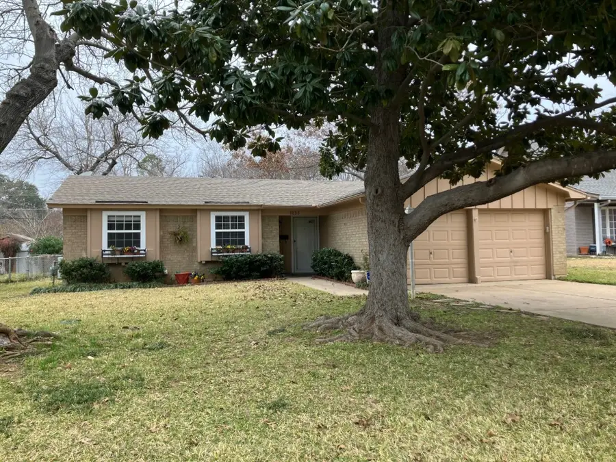 1833 Larkspur Drive, Arlington, TX 76013 - Image #2