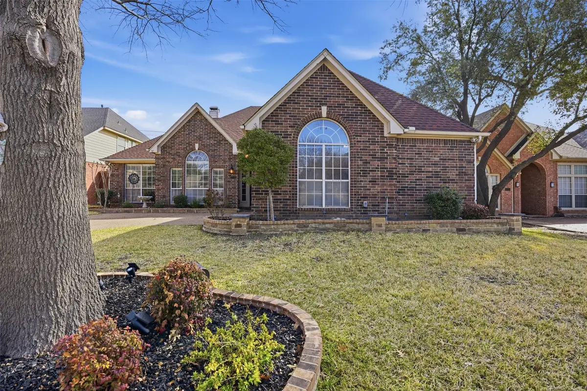 2221 Templeton Drive, Arlington, TX 76006 - #1