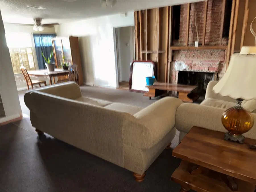 2427 Nicholson Drive, Dallas, TX 75224 - Image #2