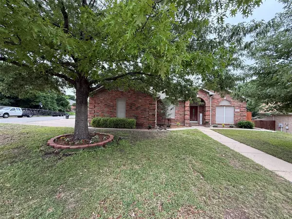 2234 Summer Brook Drive, Weatherford, TX 76087