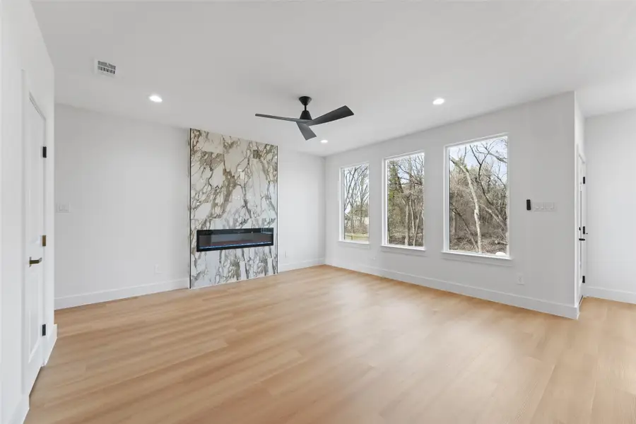 131 Lakeshore Lane, Glenn Heights, TX 75154 - #2