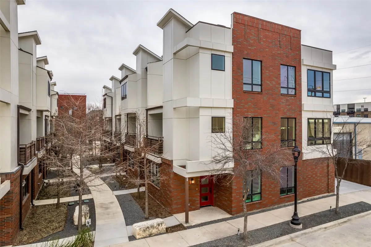 337 College Avenue, Fort Worth, TX 76104 - #1