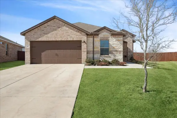 105 Driftoak Drive, Boyd, TX 76023