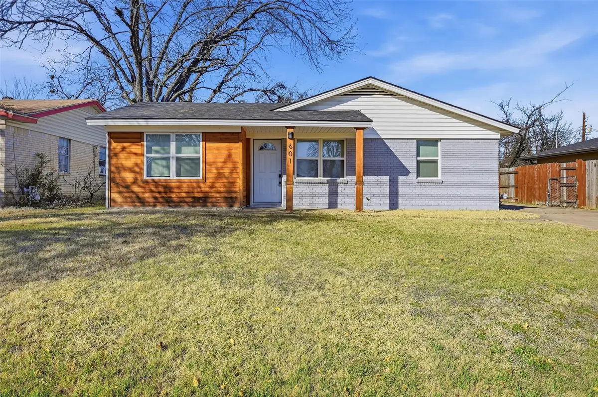 601 W Cedar Street, Arlington, TX 76011 - Image #1