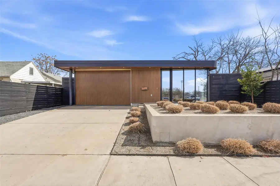 6822 Victoria Avenue, Dallas, TX 75209 - Image #2