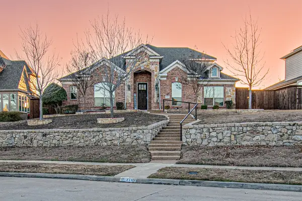 3101 Knightsbridge Lane, Garland, TX 75043
