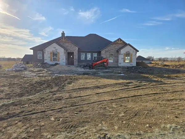 114 Hillview Trail, Decatur, TX 76234