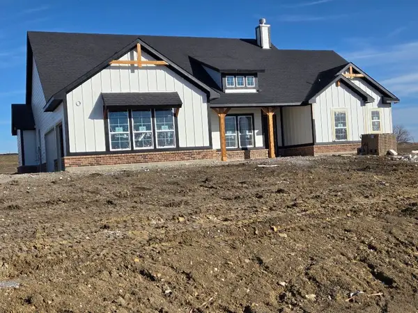 129 Hillview Trail, Decatur, TX 76234