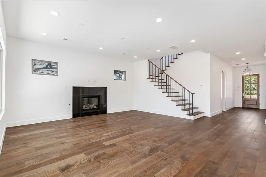 1107 Mount Auburn Avenue, Dallas, TX 75223 - #3