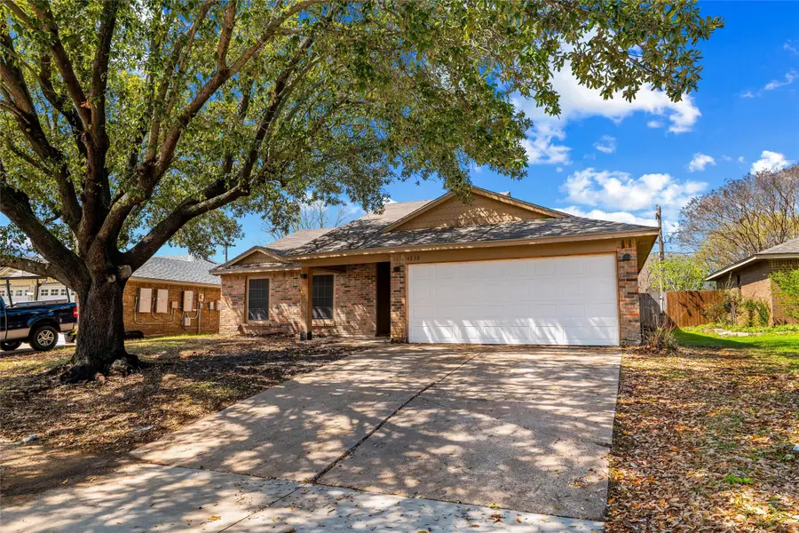 4238 Emerson Drive, Grand Prairie, TX 75052 - #3