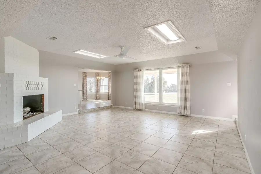 407 Llano Court, Weatherford, TX 76087 - #3