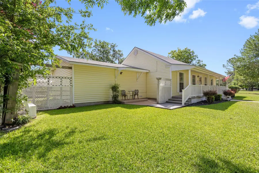 2308 Dartmore Street, Brownwood, TX 76801 - #2