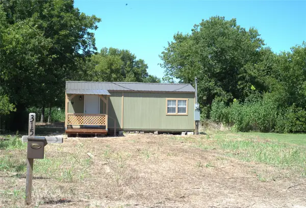 315 N Falls Street, Mart, TX 76664