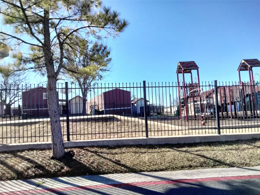 709 N Collins Freeway #70, Howe, TX 75459 - #3